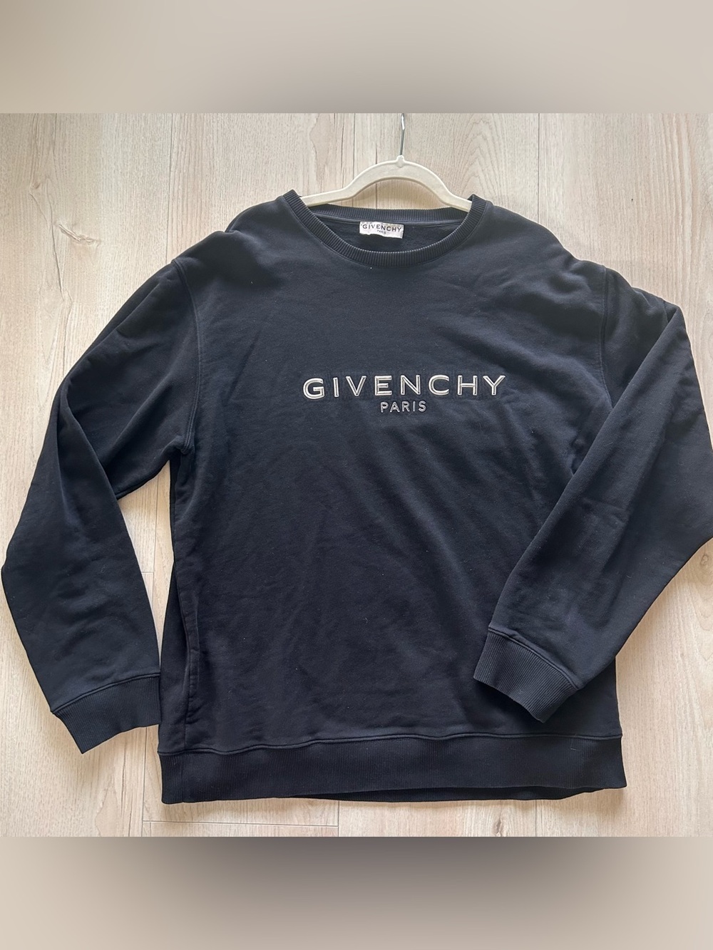 Givenchy Metallic 3D Logo Black Sweatshirt XXL Givenchy Paris BMJ06S30AF